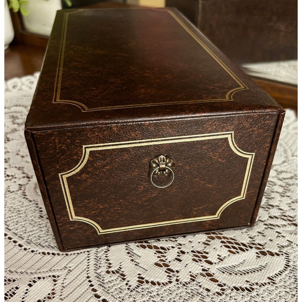 Vintage Holson Photo Memory Box ~ 3.5 x 5 Photo Print Album With Sleeve EC